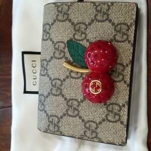 GUCCI GG Supreme Monogram Cherry Embellished Card Case Wallet